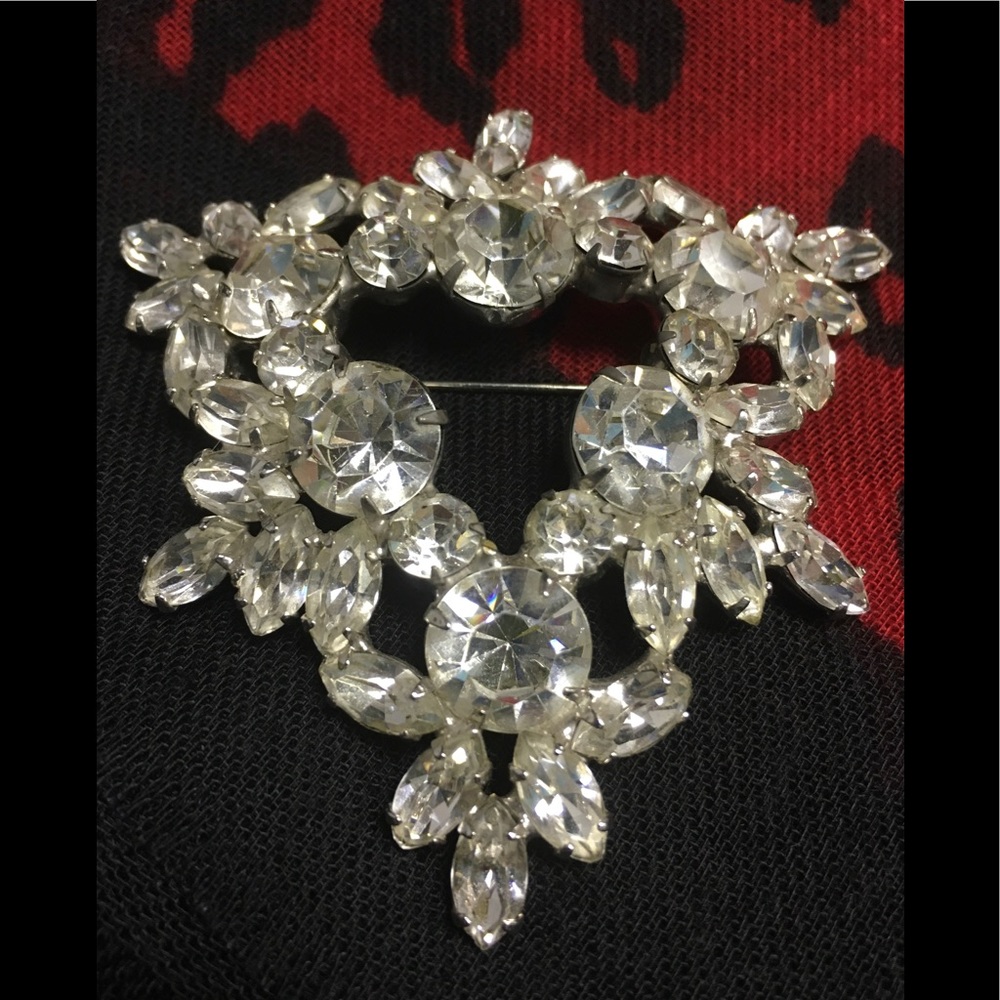 Large Vintage Rhinestone Brooch. - Picture 2 of 3